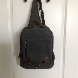 Men’s Sling Back Pack (Gray) w/Laptop Slot